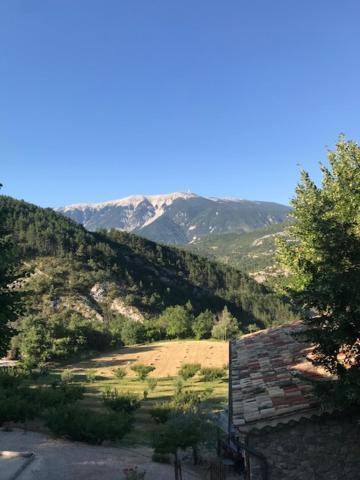 La Baptistine Face Au Ventoux La Clue Plaisians Buitenkant foto